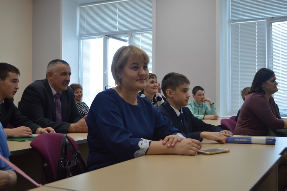 ����� ��������� ���� ������������� 