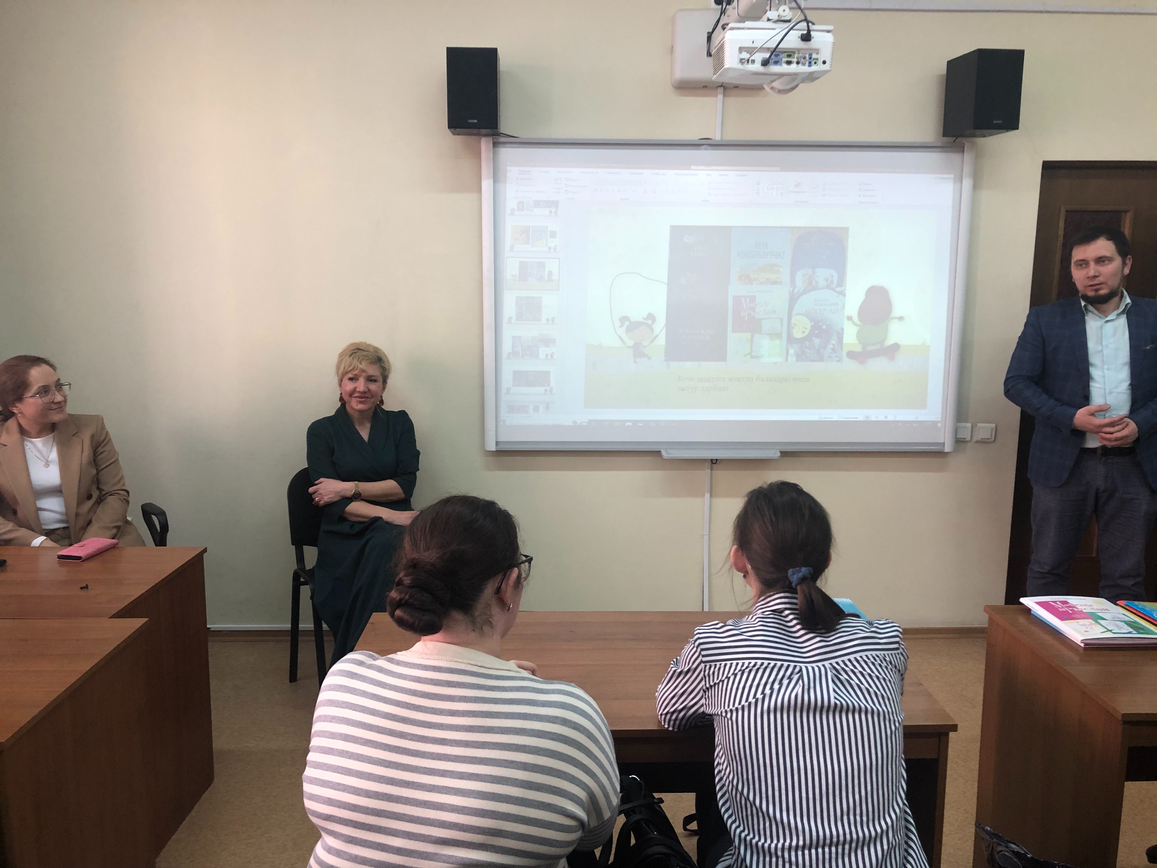 Г.Тукай исемендәге милли мәдәният һәм мәгариф югары мәктәбендә очрашу узды Г.Тукай исемендәге милли мәдәният һәм мәгариф югары мәктәбендә очрашу узды