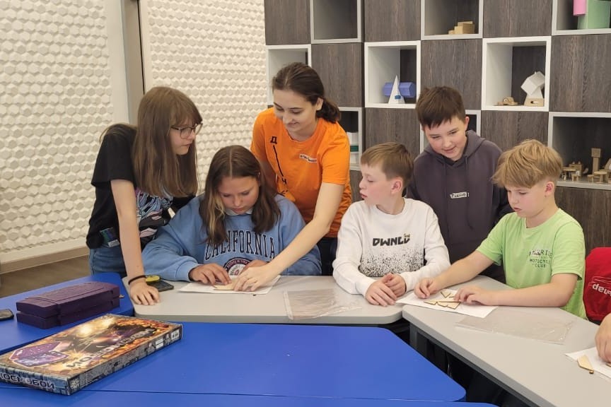 � ���� ������� ������������ ��. �. �. ������� � 19 ���� ������ ���� ������ ��������� ���������� �����