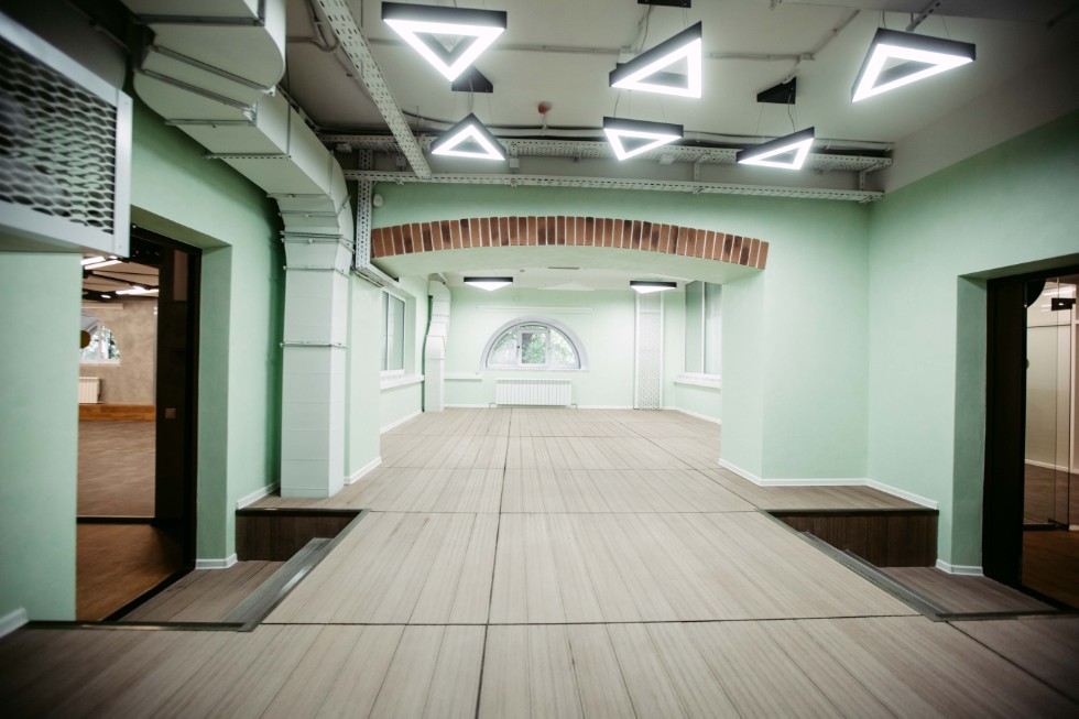 Center for Digital Transformation toured by university executives