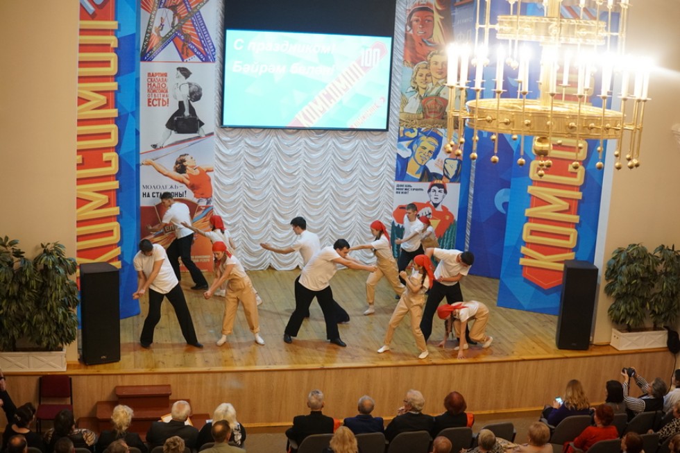 �� ������������� ����������� � ���������� ��������� ��� �������� 100-����� �����