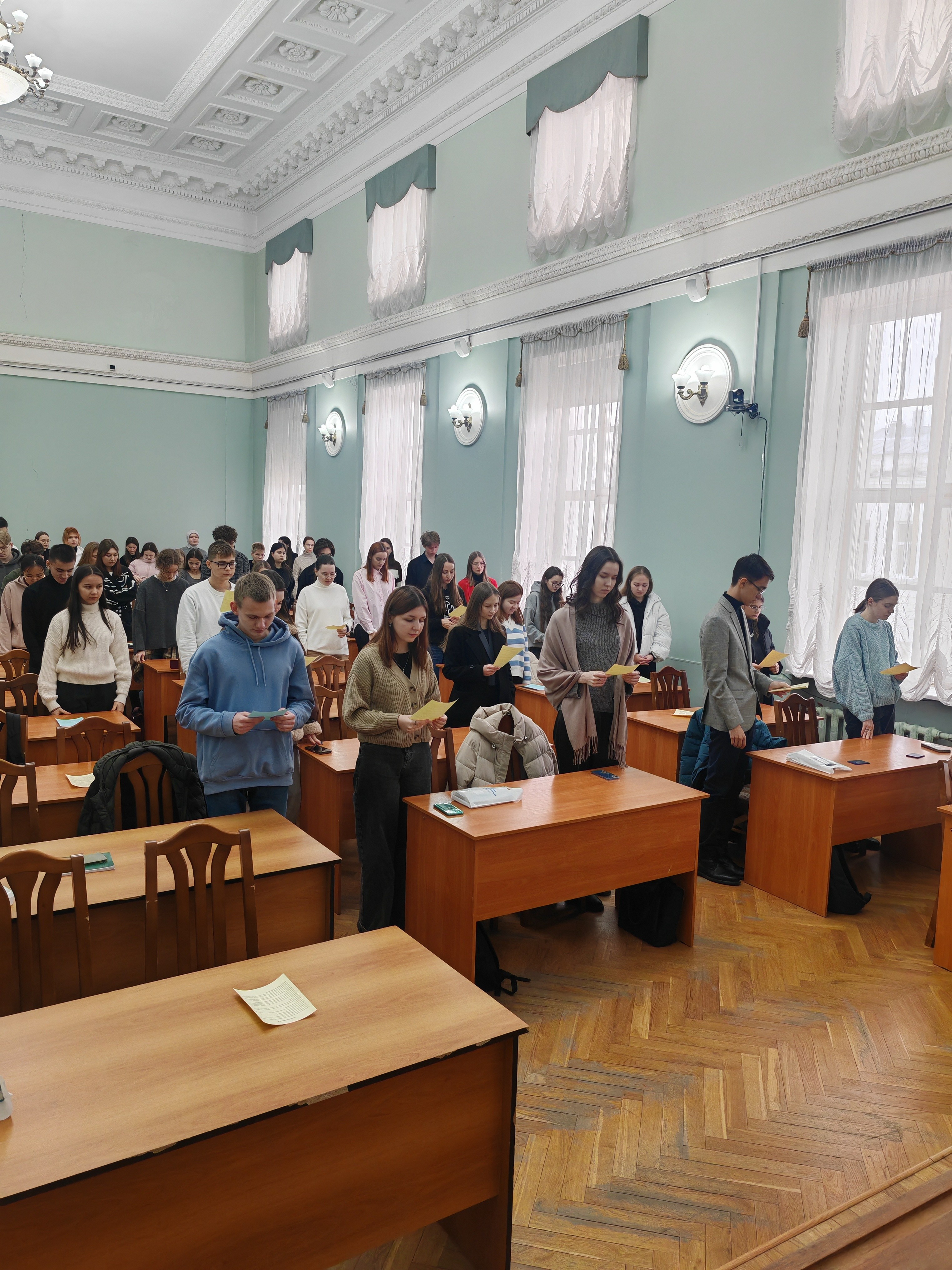 Встреча руководства Химического института со студентами первого года обучения Встреча руководства Химического института со студентами первого года обучения