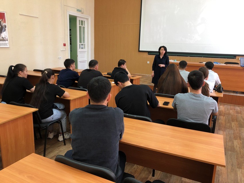 Прошла научно-популярная лекция 'Елабужский институт в годы Великой Отечественной войны' Прошла научно-популярная лекция 'Елабужский институт в годы Великой Отечественной войны'