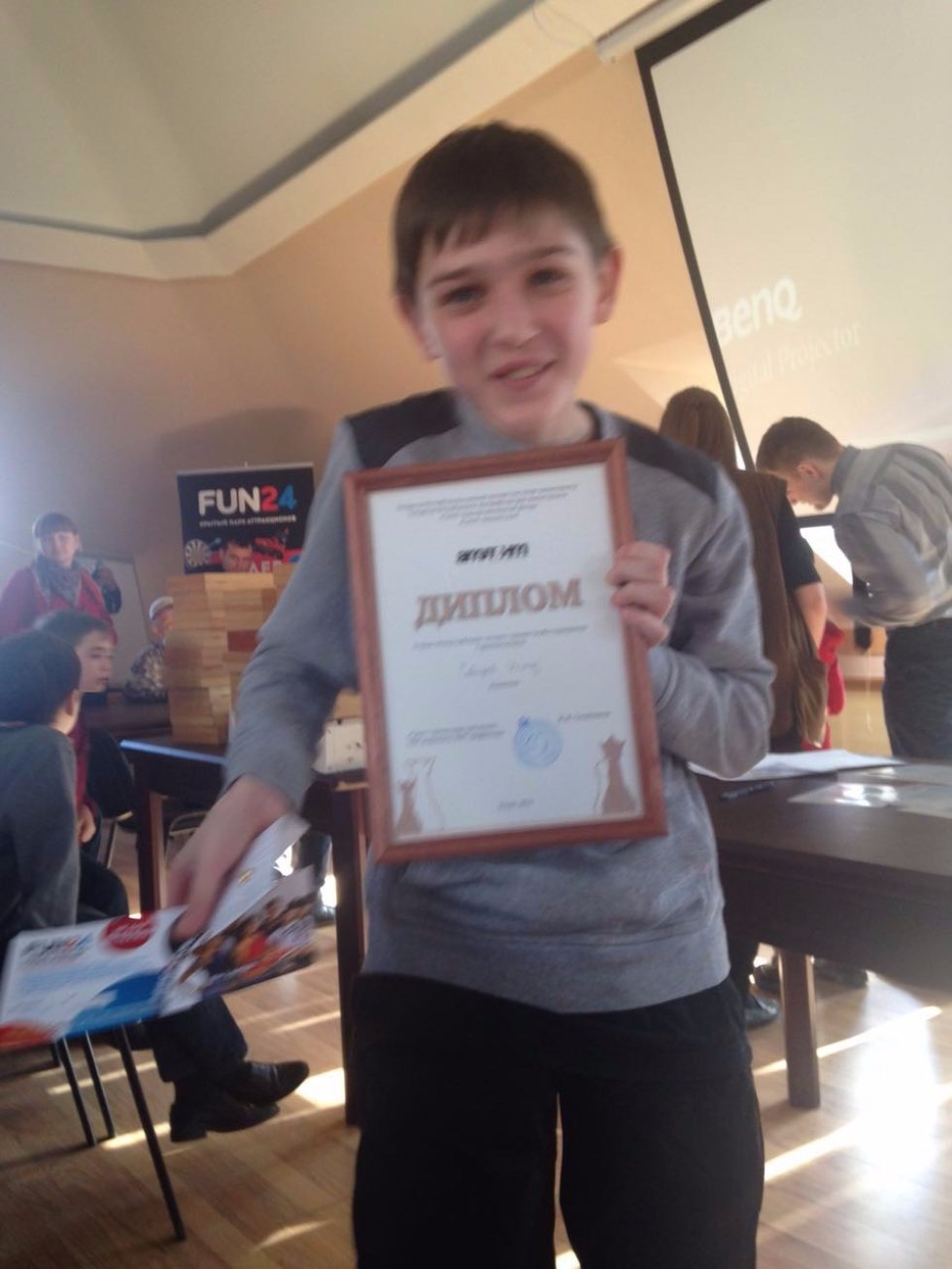 ������� ������ ������� ����� 1 ����� � ��������������� ��������� �������!