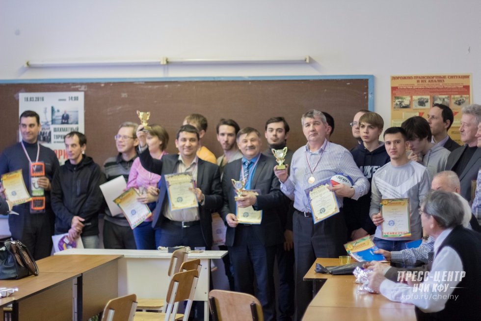 ��� � ���