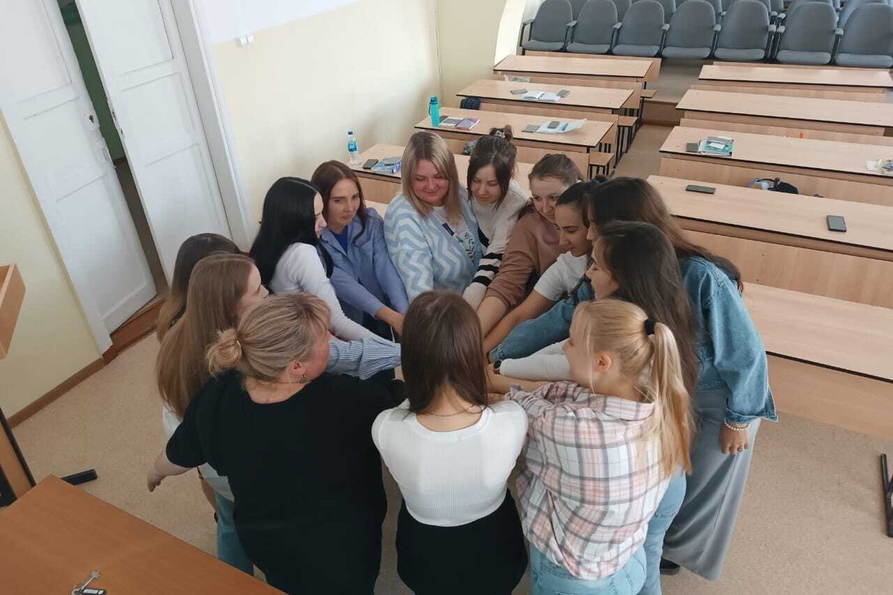 26 апреля куратор Нуриева Алеся провела кураторский час на тему 'Позитивная занятость как профилактика противоправного поведения' 26 апреля куратор Нуриева Алеся провела кураторский час на тему 'Позитивная занятость как профилактика противоправного поведения'