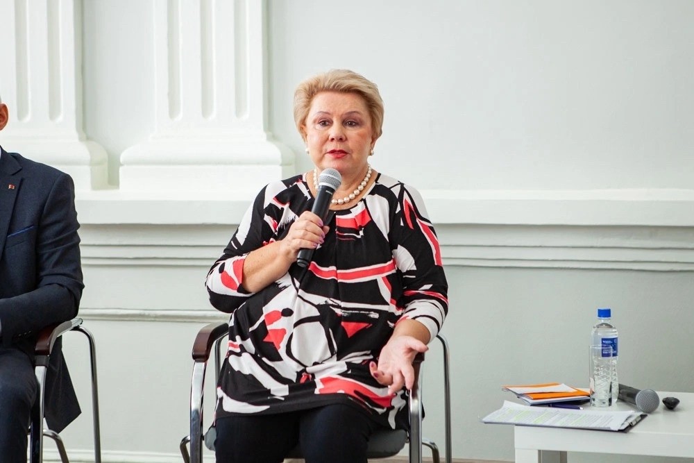 В Елабужском институте КФУ прошли IX Махмутовские чтения: профессиональное образование и наставничество в период образовательных трансформаций 21 века В Елабужском институте КФУ прошли IX Махмутовские чтения: профессиональное образование и наставничество в период образовательных трансформаций 21 века