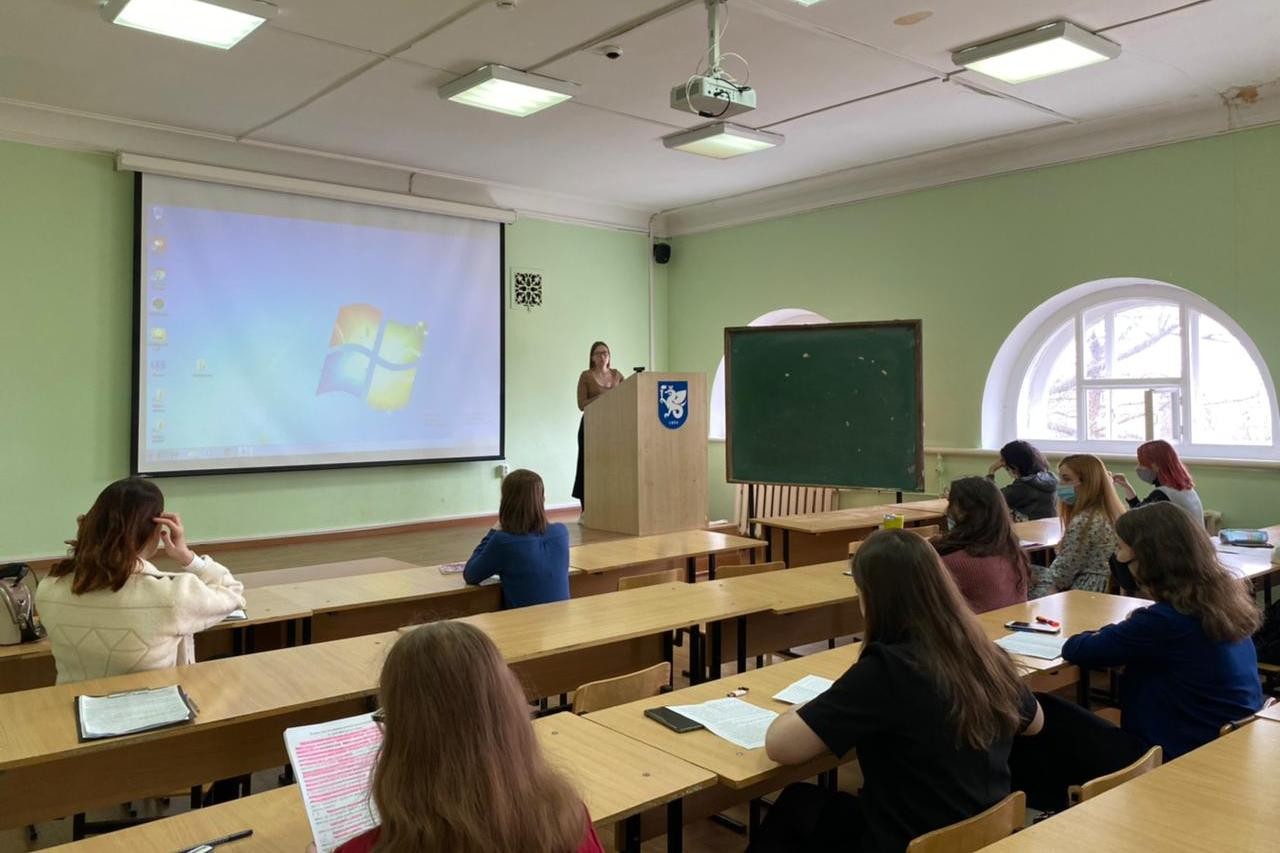 Прошло заседание секции 'Современные тенденции в обучении иностранным языкам' Прошло заседание секции 'Современные тенденции в обучении иностранным языкам'