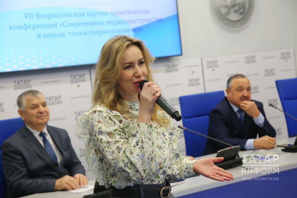 ВУЗ, ШКОЛА И МЕДИЙНОЕ ПРОСТРАНСТВО КАК ЕДИНОЕ ЦЕЛОЕ ВУЗ, ШКОЛА И МЕДИЙНОЕ ПРОСТРАНСТВО КАК ЕДИНОЕ ЦЕЛОЕ