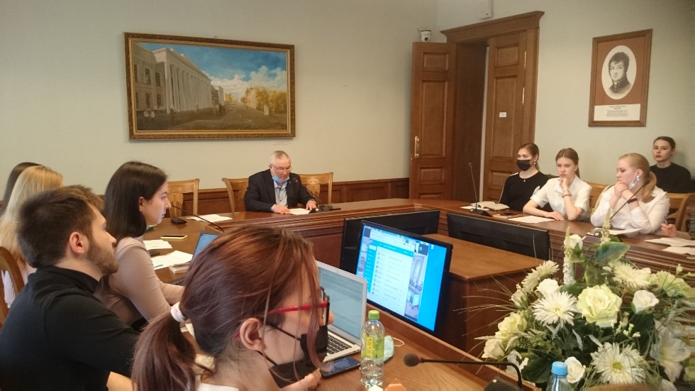 Состоялся межвузовский студенческий круглый стол на тему 'Влияние социальной трансформации на реализацию субъективных прав на землю' Состоялся межвузовский студенческий круглый стол на тему 'Влияние социальной трансформации на реализацию субъективных прав на землю'