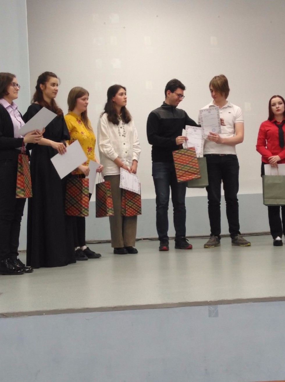 Студенты и преподаватели Института международных отношений приняли участие в XIII Приволжском конкурсе устных выступлений на японском языке Студенты и преподаватели Института международных отношений приняли участие в XIII Приволжском конкурсе устных выступлений на японском языке