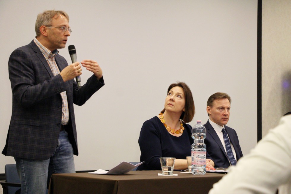 Представитель юрфака КФУ принял участие в международной научной конференции 'Миграционные проблемы в Европе и пути их решения' в Балтийском федеральном университете им. Иммануила Канта в Калининграде Представитель юрфака КФУ принял участие в международной научной конференции 'Миграционные проблемы в Европе и пути их решения' в Балтийском федеральном университете им. Иммануила Канта в Калининграде