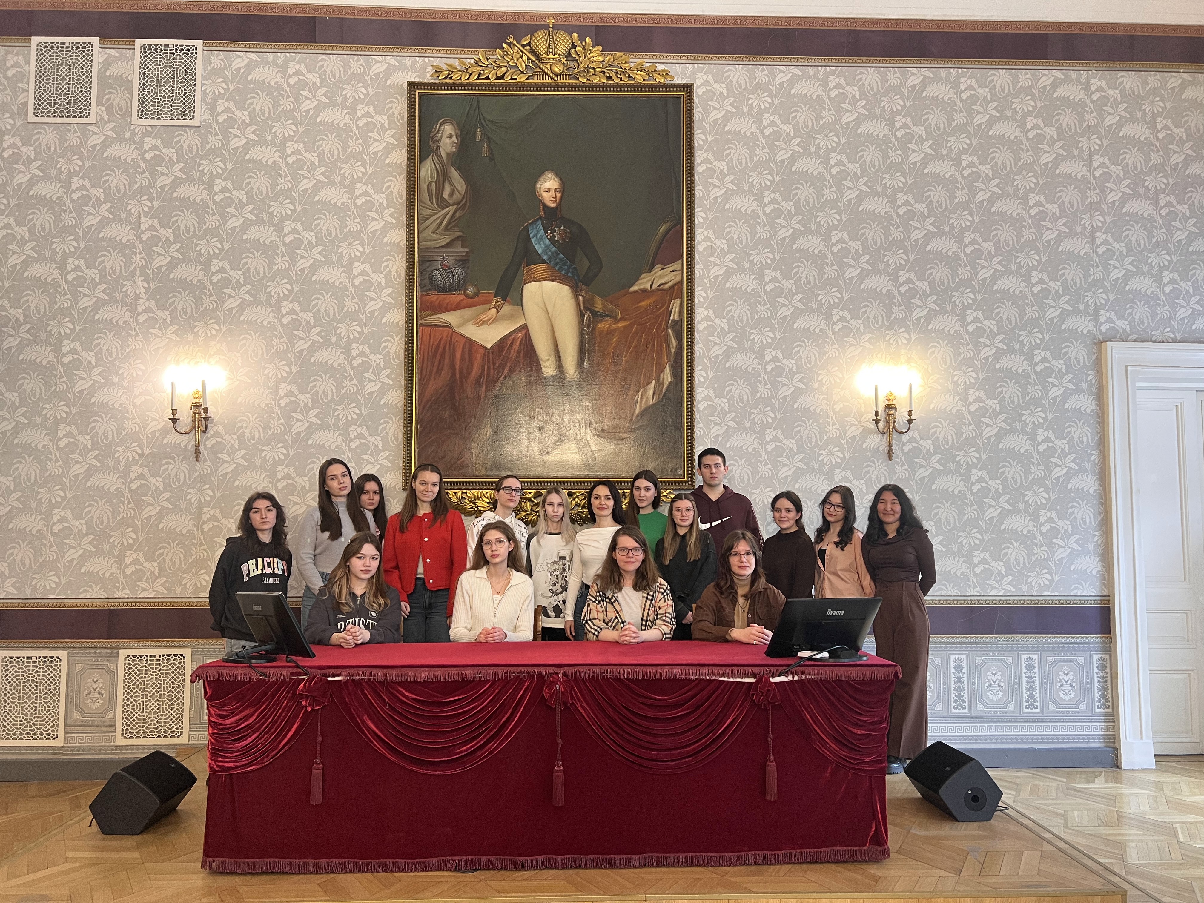 ��������-��������� �������� ����� ������� ���