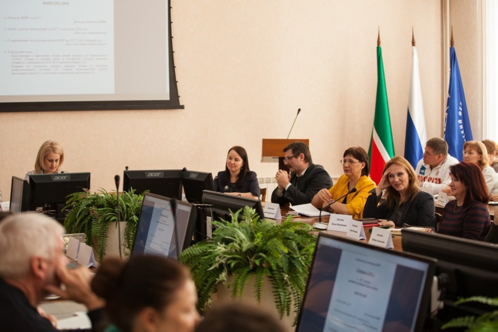 На Ученом совете представили отчеты научных лабораторий На Ученом совете представили отчеты научных лабораторий