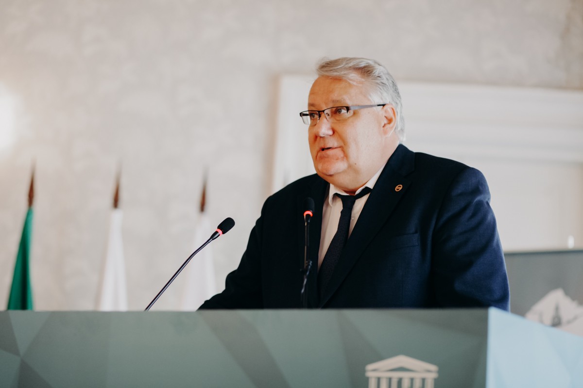 ������ ��� ����� �����: '���������� �������� ? ���� �� ����� �������� �������� ����� ������������'