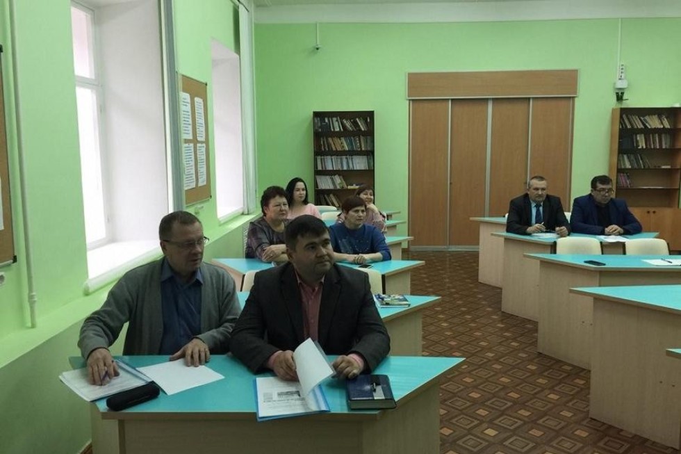 Были защищены проекты слушателей курсов повышения квалификации для руководителей образовательных организаций 'Развитие цифровой среды в образовании' Были защищены проекты слушателей курсов повышения квалификации для руководителей образовательных организаций 'Развитие цифровой среды в образовании'