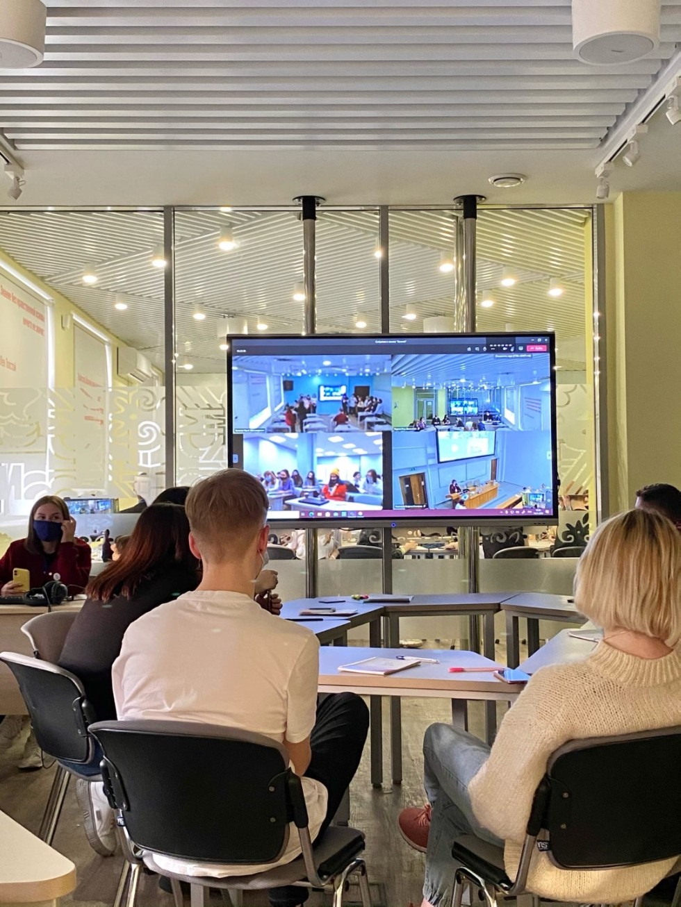 Яркое начало долгой дружбы Яркое начало долгой дружбы