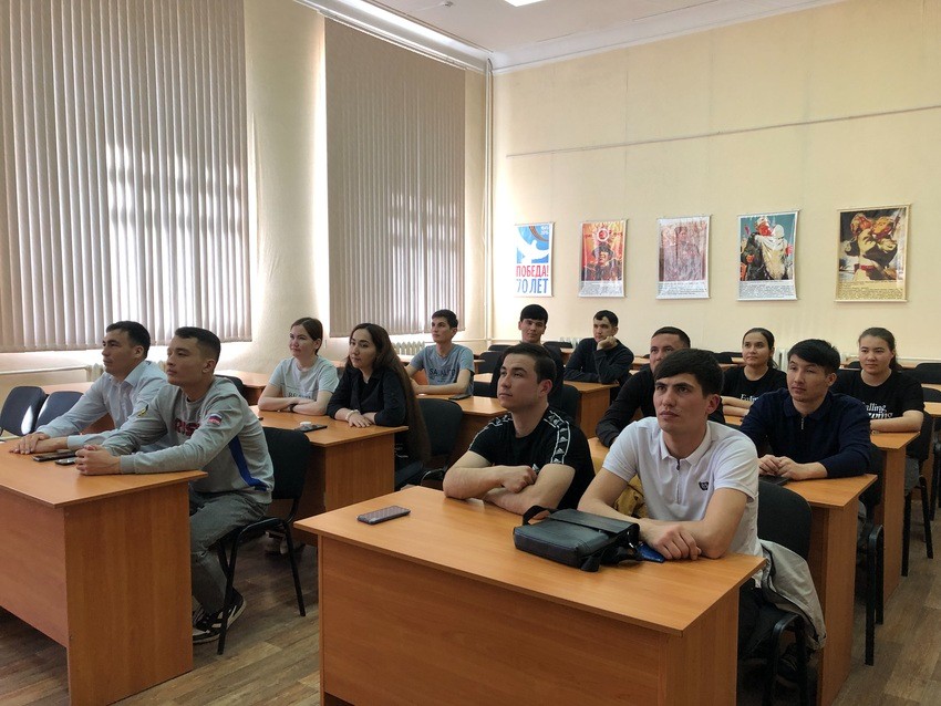 Прошла научно-популярная лекция 'Елабужский институт в годы Великой Отечественной войны' Прошла научно-популярная лекция 'Елабужский институт в годы Великой Отечественной войны'