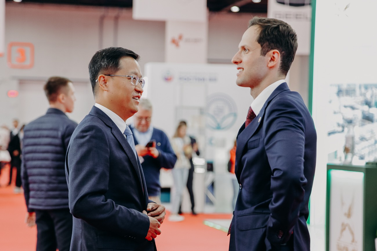 ��� ��������� ������� � ������ '������: ������ � ����� ? �������������� ��������������'.