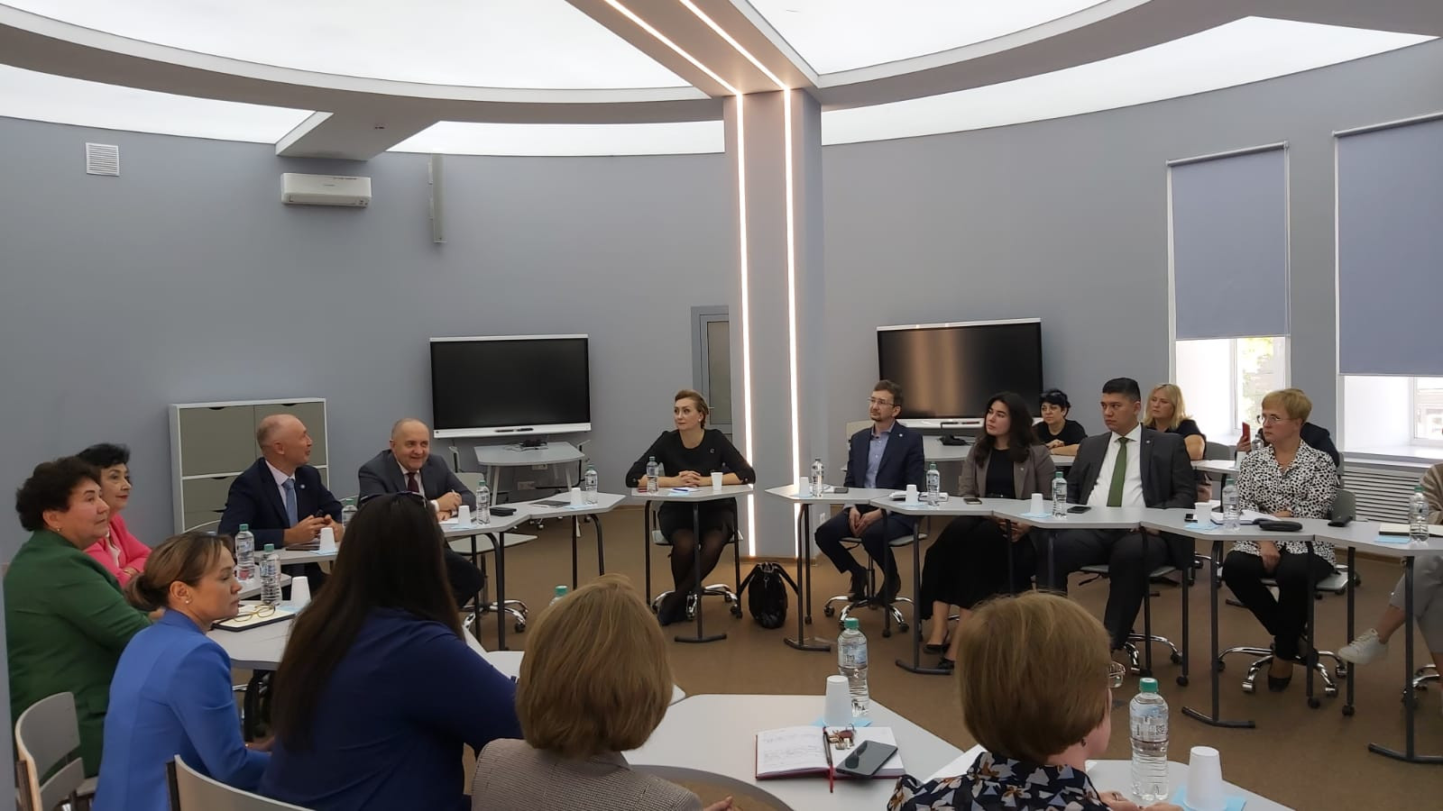 Заседание Регионального научного центра Российской академии образования в Казанском федеральном университете Заседание Регионального научного центра Российской академии образования в Казанском федеральном университете