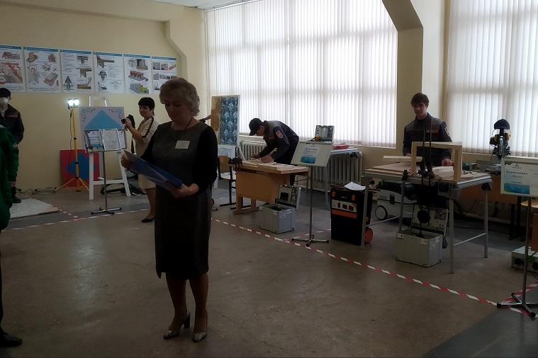 Преподаватели Елабужского института КФУ стали участниками научно-практической конференции и провели профориентационные встречи в городе Бугульма Преподаватели Елабужского института КФУ стали участниками научно-практической конференции и провели профориентационные встречи в городе Бугульма