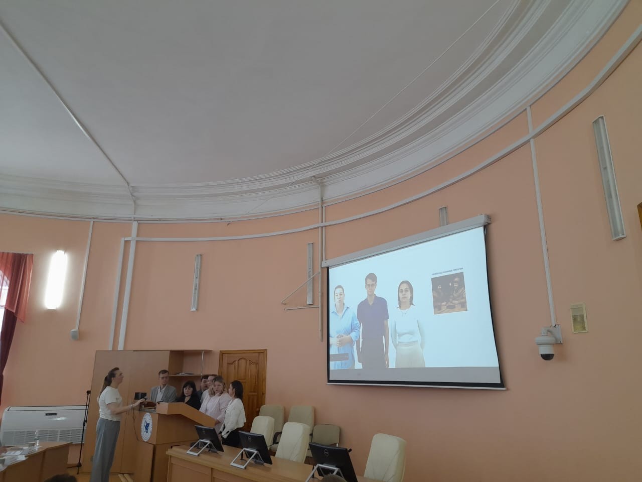 Защита исследовательских проектов в 'Школе университетского преподавателя' прошла успешно Защита исследовательских проектов в 'Школе университетского преподавателя' прошла успешно