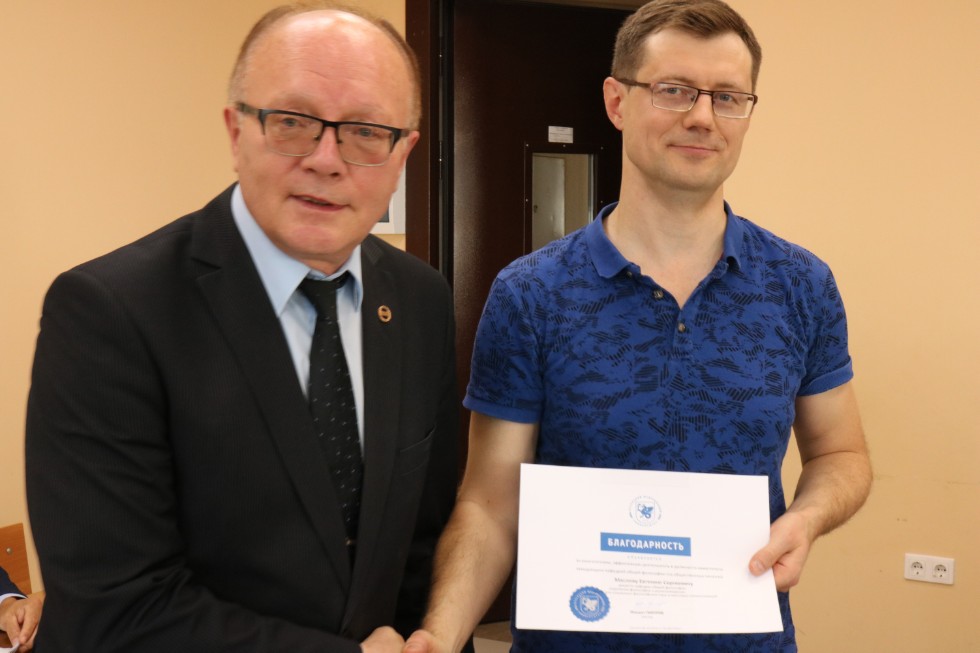 �� ����� ������� ��� ������� �������������