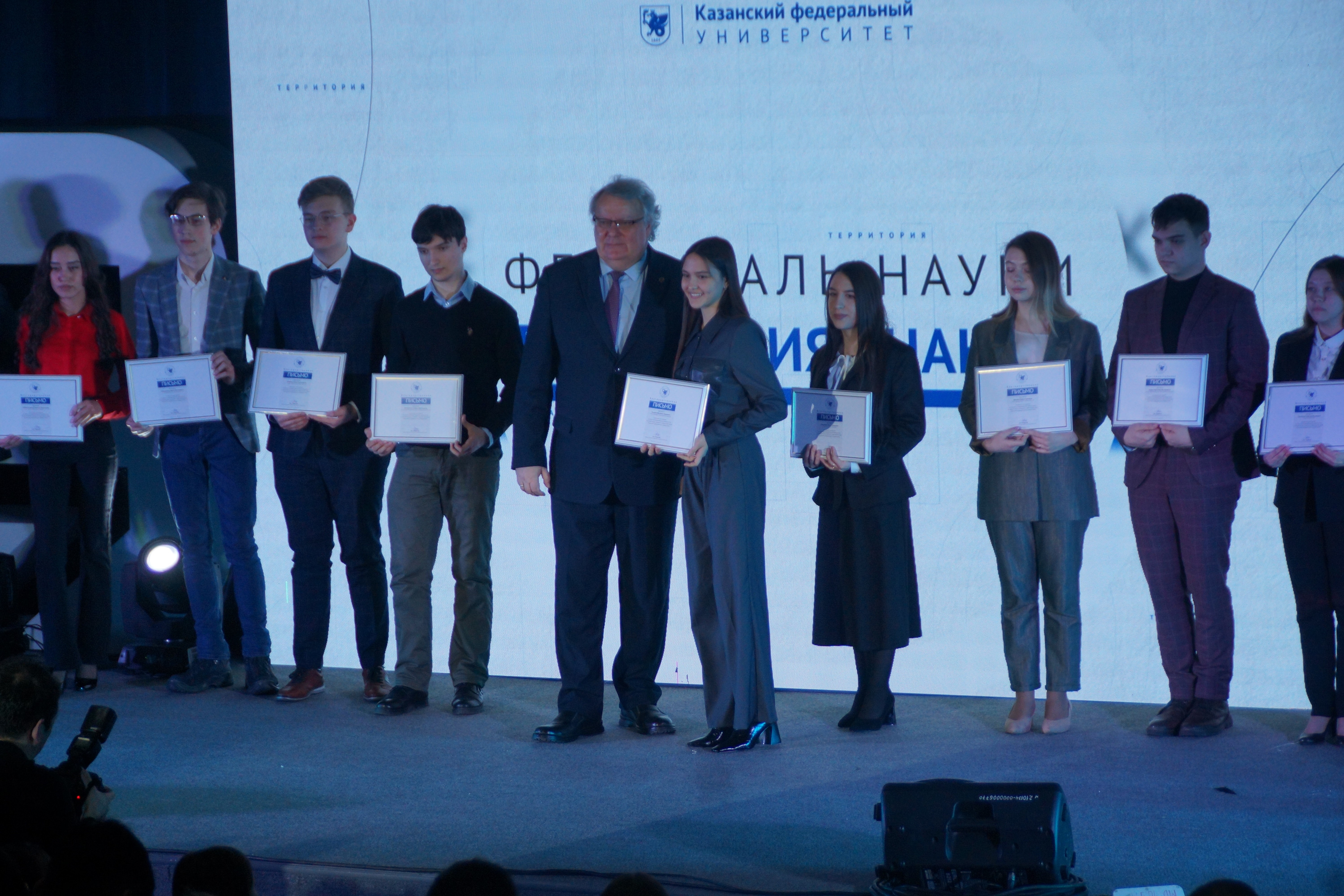 � ���� ����� �������� � ������������� ���� �������� ������� �� ����� � �����