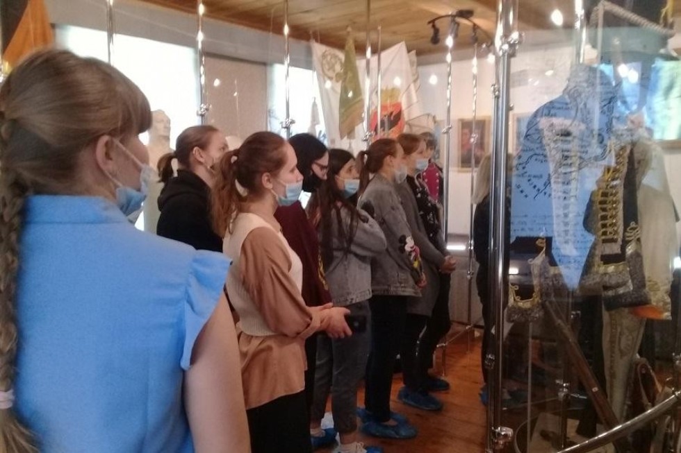 Студенты Елабужского института КФУ посетили музей - усадьбу Дуровой ,Елабужский институт КФУ