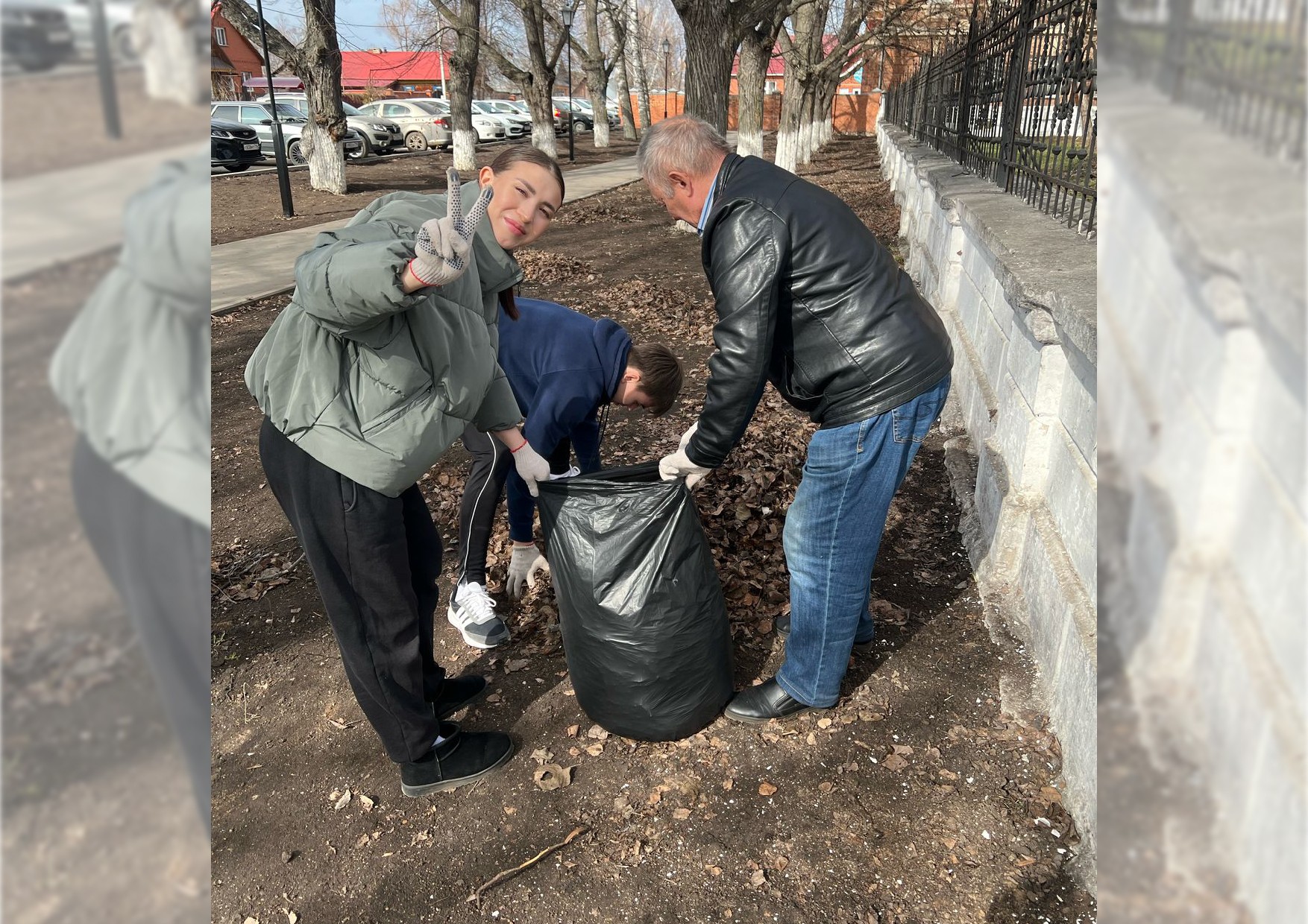 В Елабужском институте КФУ начался двухмесячник по благоустройству и озеленению территории В Елабужском институте КФУ начался двухмесячник по благоустройству и озеленению территории