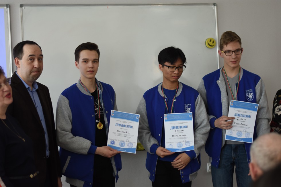 ����� ��������� ���� ������������� 