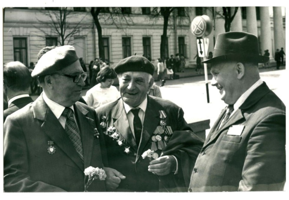 На Пулковской высоте На Пулковской высоте