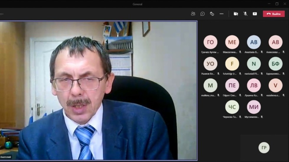 'XIII ������� ������'