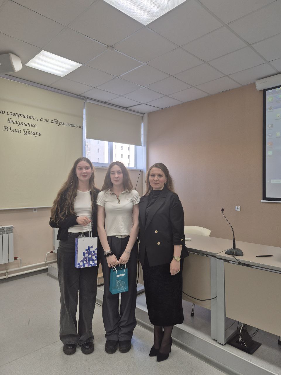 ���������� ������� ����������� � ��������� 1 ����� ���