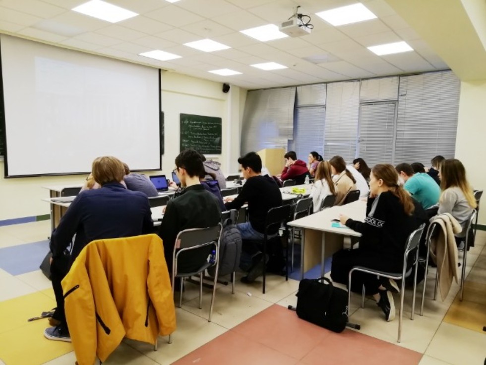 Встреча представителей компании 'Ак Барс Цифровые Технологии' со студентами ИВМиИТ Встреча представителей компании 'Ак Барс Цифровые Технологии' со студентами ИВМиИТ