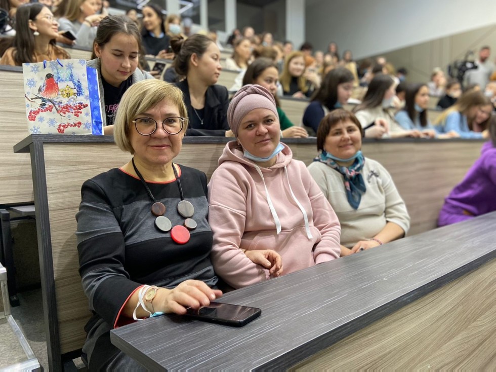 Бу кырлар, бу үзәннәрдә минем үзем генә белгән эзем бар... Бу кырлар, бу үзәннәрдә минем үзем генә белгән эзем бар...