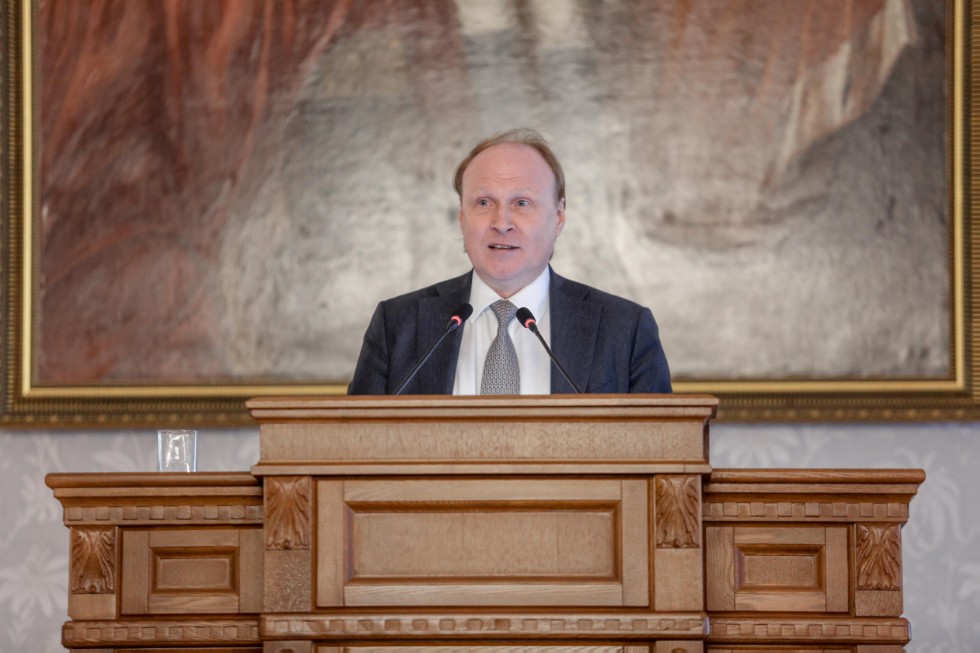 Tolstoy Year officially closed with ceremonial bust unveiling