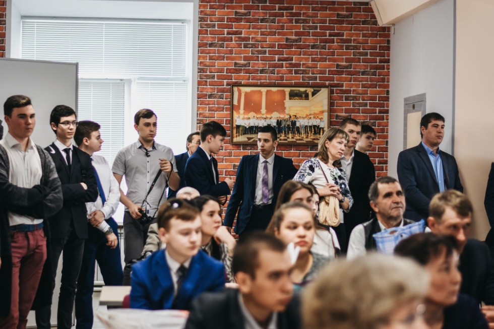 ����� ��������� ���� ������������� 