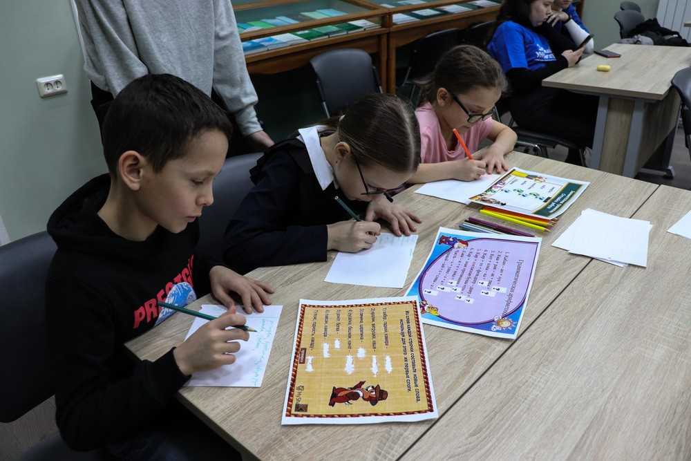 Детский университет: занимательная грамматика, фантастические ткани, дартс и квиз к юбилею А.С.Пушкина Детский университет: занимательная грамматика, фантастические ткани, дартс и квиз к юбилею А.С.Пушкина