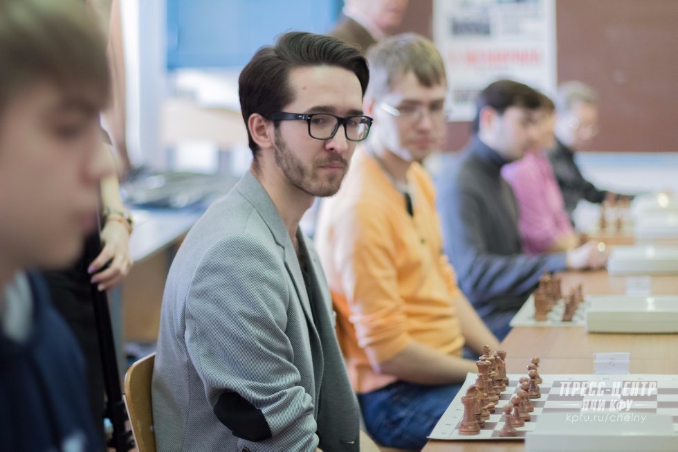 ��� � ���