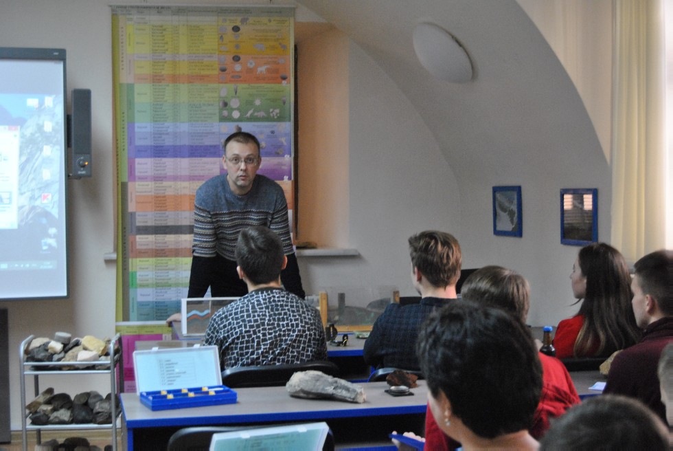 � ��������� �������� � ������������ ���������� ������ ���� �������� ������