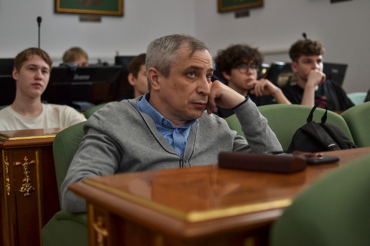 � ��� ������ ������ ������������� �����������  ,������, �������� ���������������: �������� �������� � ����������