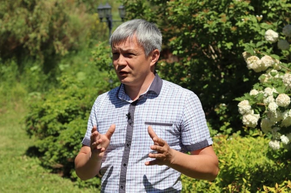 Нияз Салахов: 'Моя формула успеха ? это багаж знаний, опыт, ежедневный кропотливый труд' Нияз Салахов: 'Моя формула успеха ? это багаж знаний, опыт, ежедневный кропотливый труд'