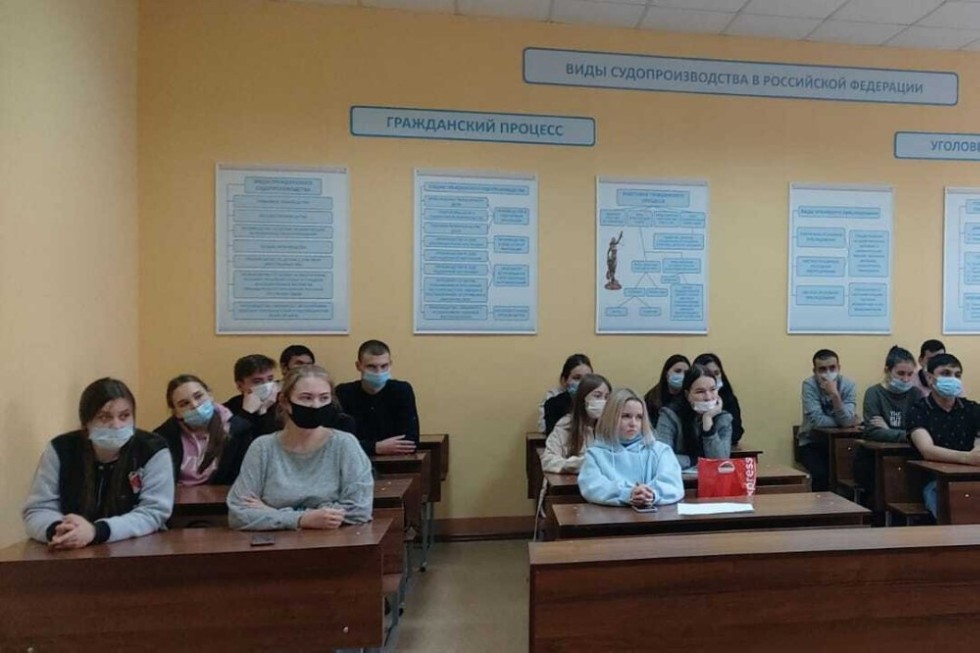 Кураторские часы по профилактики наркомании прошли на отделении экономических и юридических наук Кураторские часы по профилактики наркомании прошли на отделении экономических и юридических наук