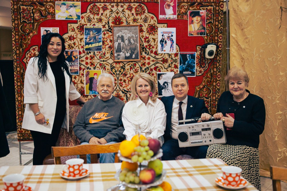 ����� � 90-�!