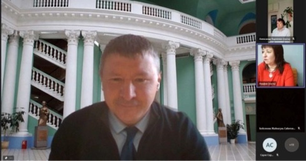 ������ ������� � ����������: ������������ ����������� � �������������