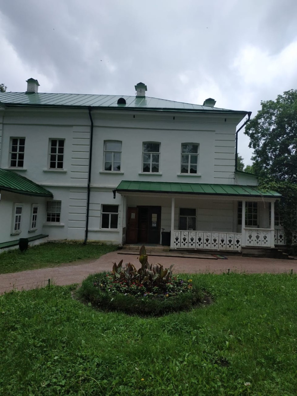 10 июня 2021 года музей-усадьба Л. Н. Толстого 'Ясная Поляна' отпраздновал столетие со дня основания 10 июня 2021 года музей-усадьба Л. Н. Толстого 'Ясная Поляна' отпраздновал столетие со дня основания