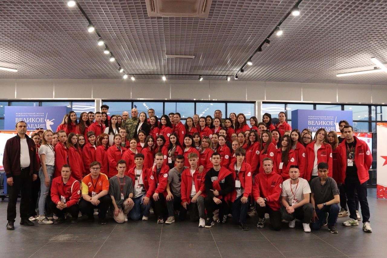 Преподаватели Института психологии и образования КФУ - участники Международного форума 'Родина Победы!' в Волгоградской области Преподаватели Института психологии и образования КФУ - участники Международного форума 'Родина Победы!' в Волгоградской области