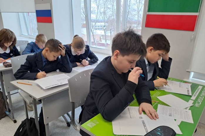 ��������� X ������������� ��������������-��������������� ������� �� ���������� 'MathCat-2023' � ���������� ��������� ���