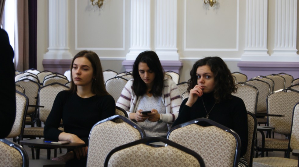 ���� � �����